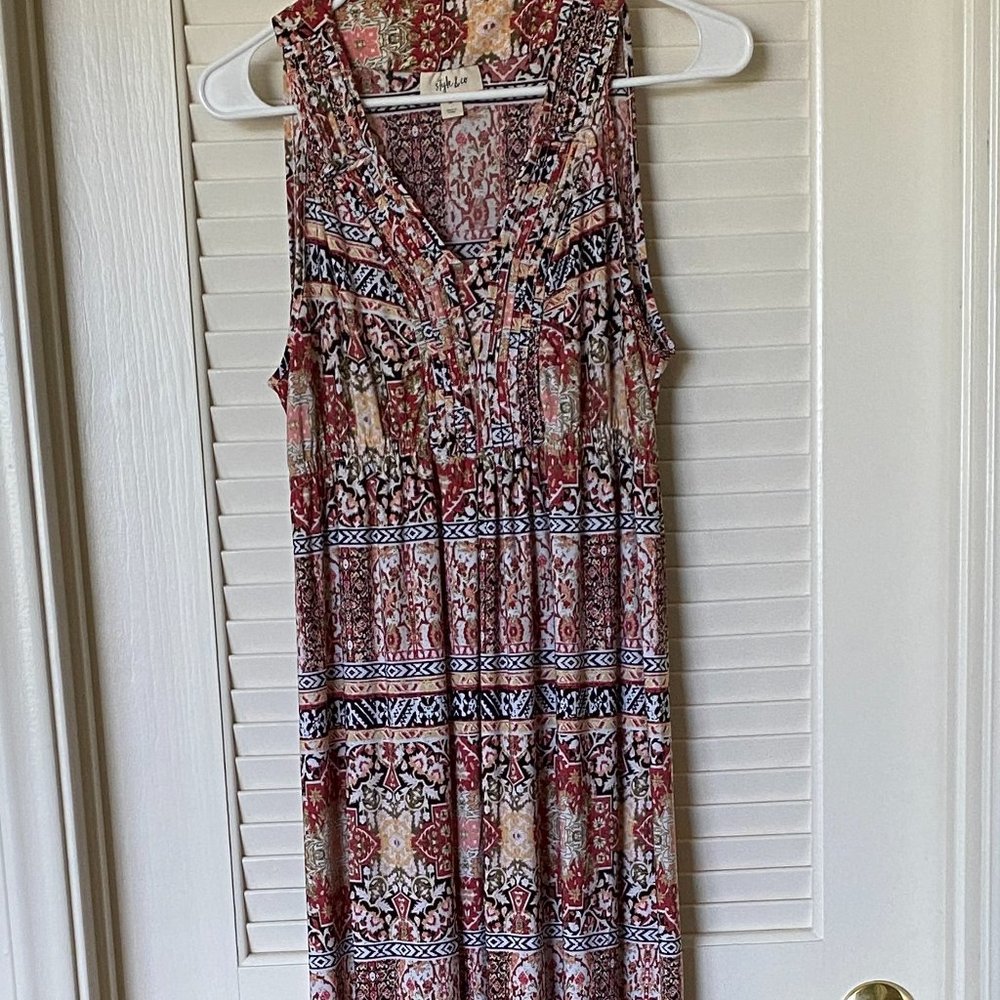 Sleeveless maxi dress